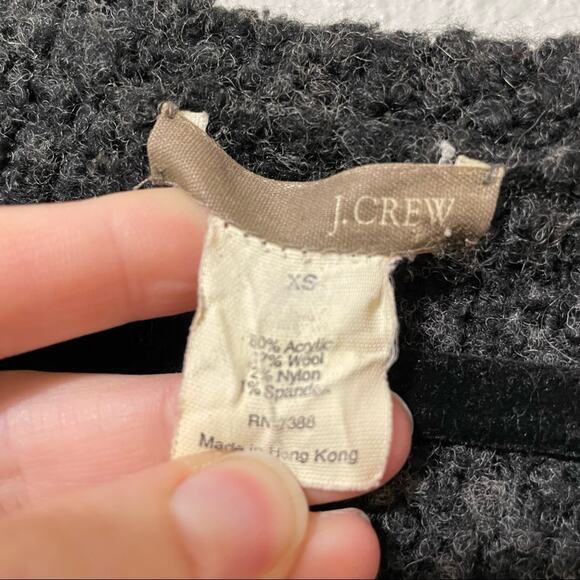J Crew Grey Wool Popcorn Texture V Neck Sweater XS - Picture 6 of 6